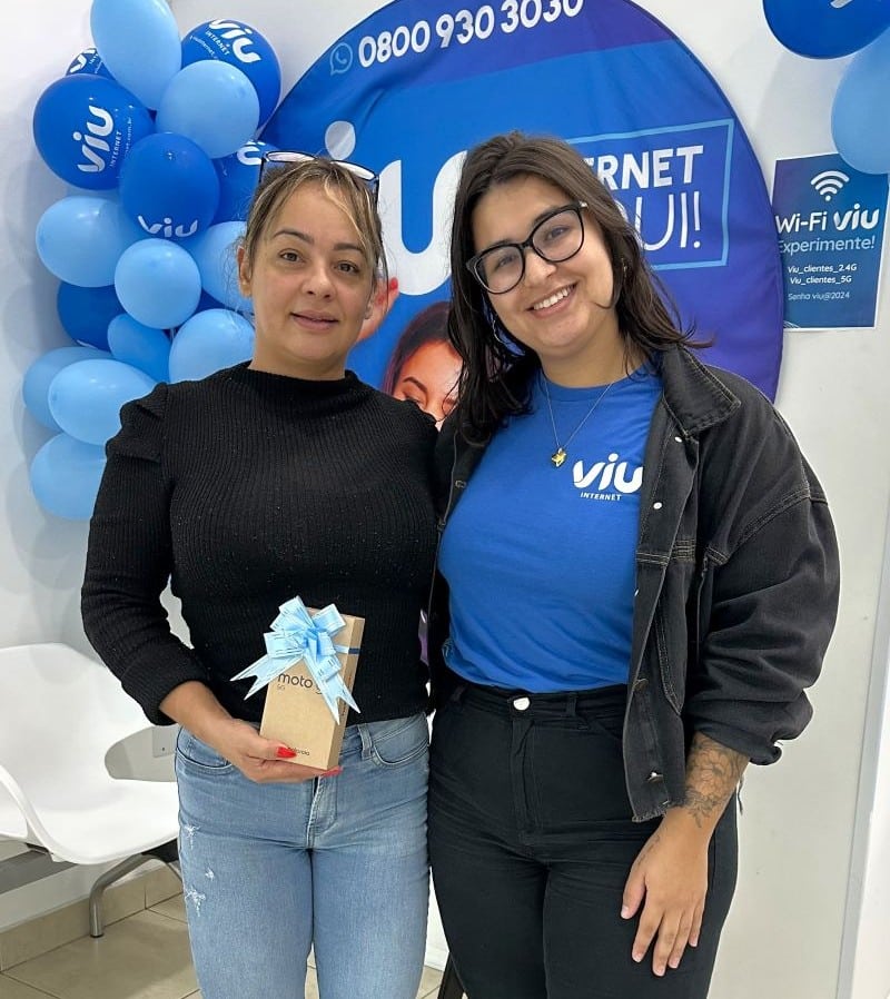 Viu Internet entrega prêmios a clientes sorteados em promoção