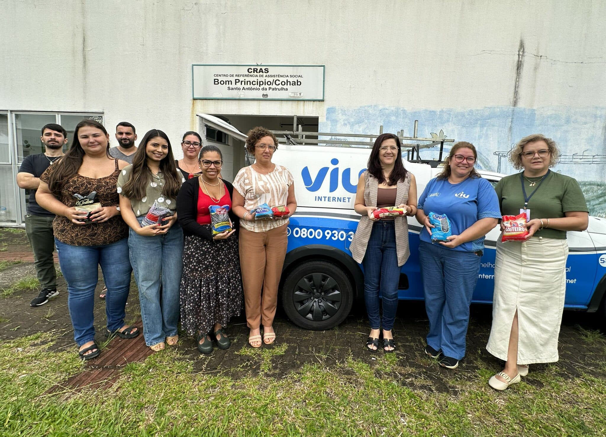 Viu Internet doa meia tonelada de alimentos a Santo Antônio da Patrulha
